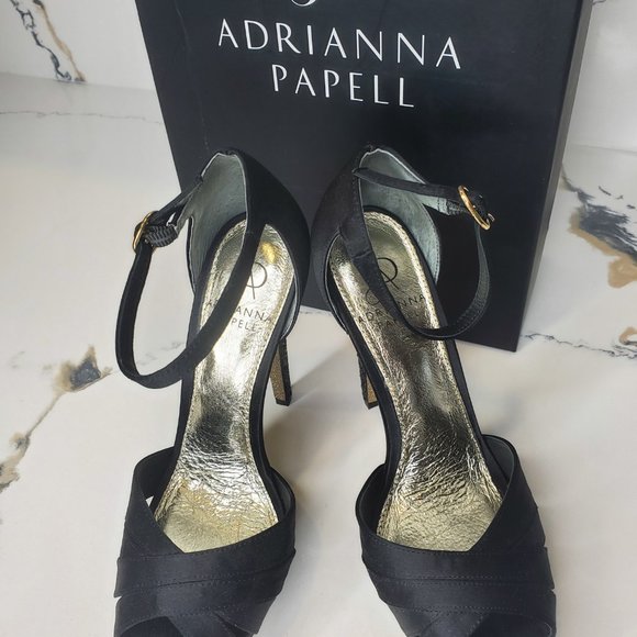 Adrianna Papell Black Samoa Pumps - Picture 7 of 11